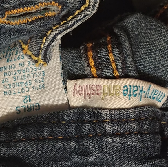 ✨Girls Denim skirt med/ small✨ - Picture 4 of 9